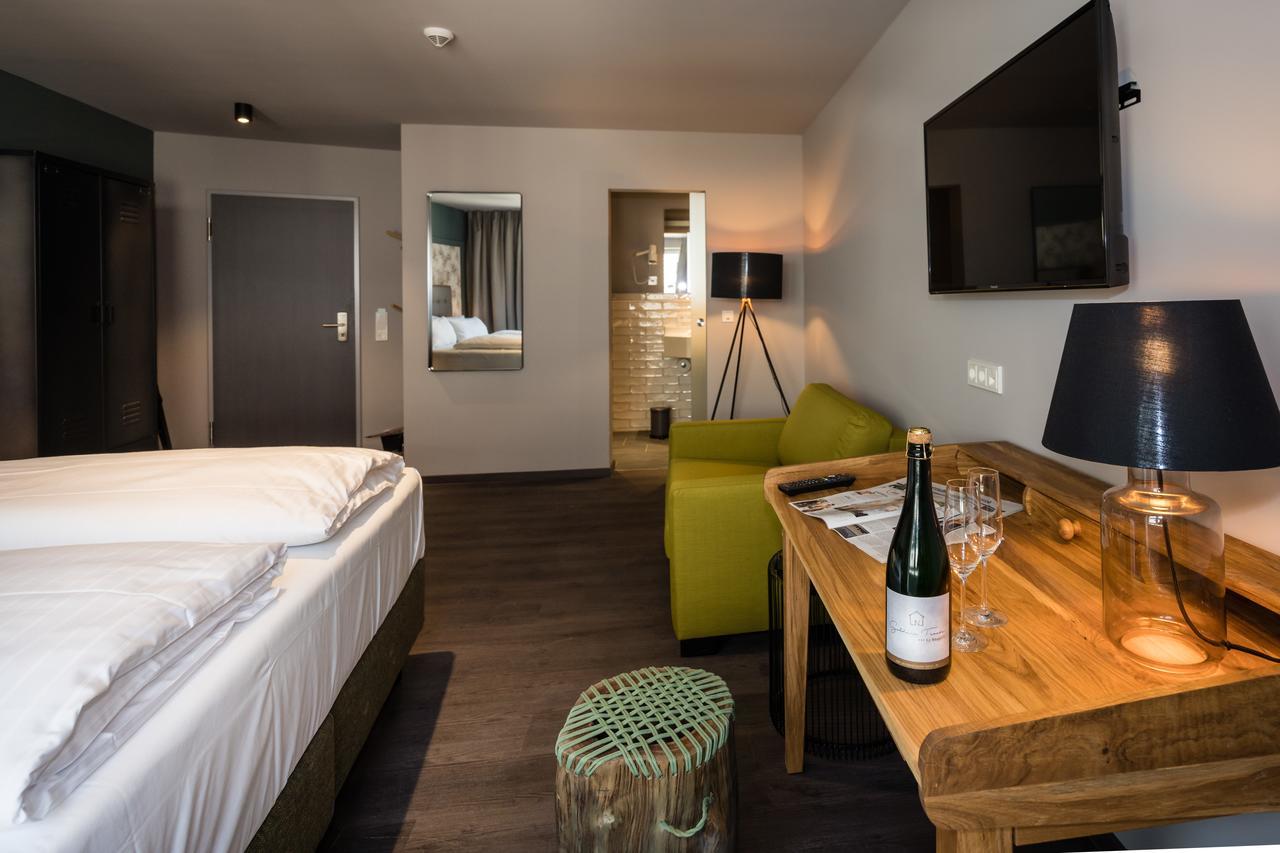 Hotel Goldene Traube - By Neugart Traben-Trarbach Bagian luar foto